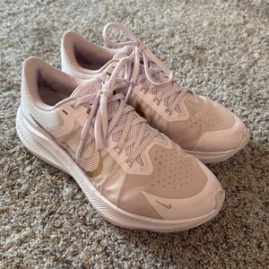 Pink Nike Women’s Winflo 8, size 7